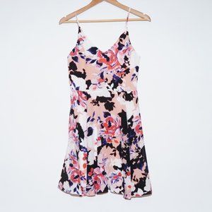 Yumi Kim Floral V Neck Babydoll Sundress Pink M